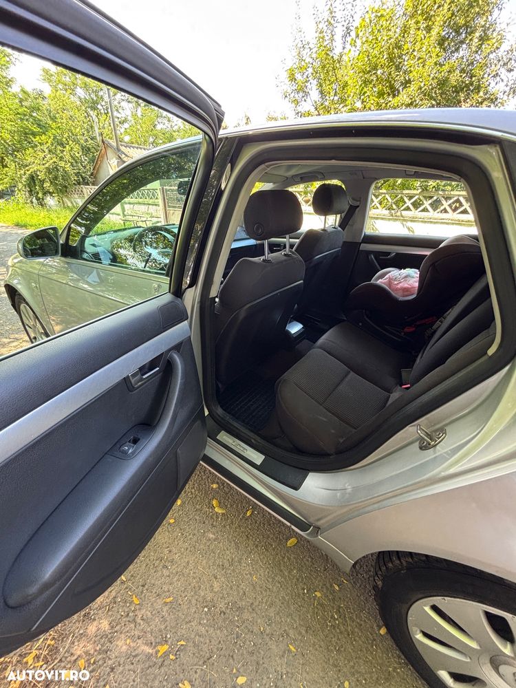 Audi A4 Limuzina 2.0 TDI - 8
