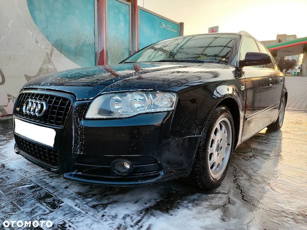 Audi A4 Avant 2004 photo 2