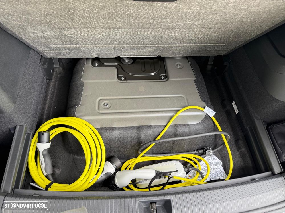 VW Tiguan 1.5 TSI eHybrid Urban DSG - 21