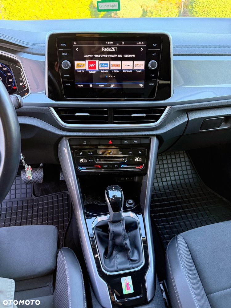 Volkswagen T-Roc - 15