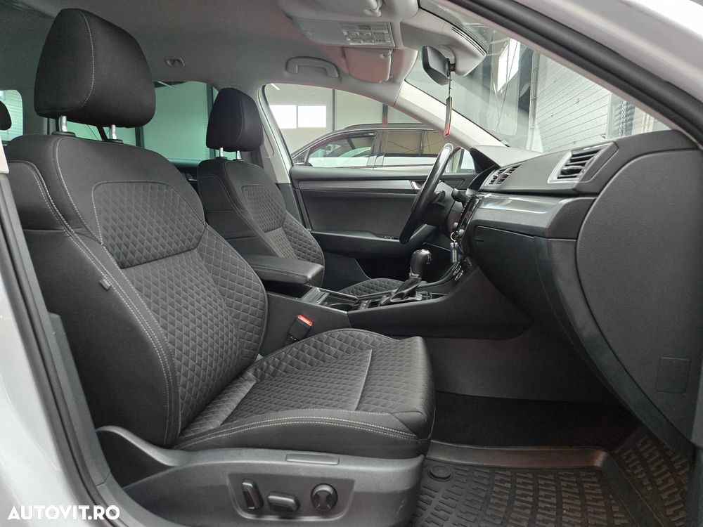 Skoda Superb 2.0 TDI DSG Style - 27