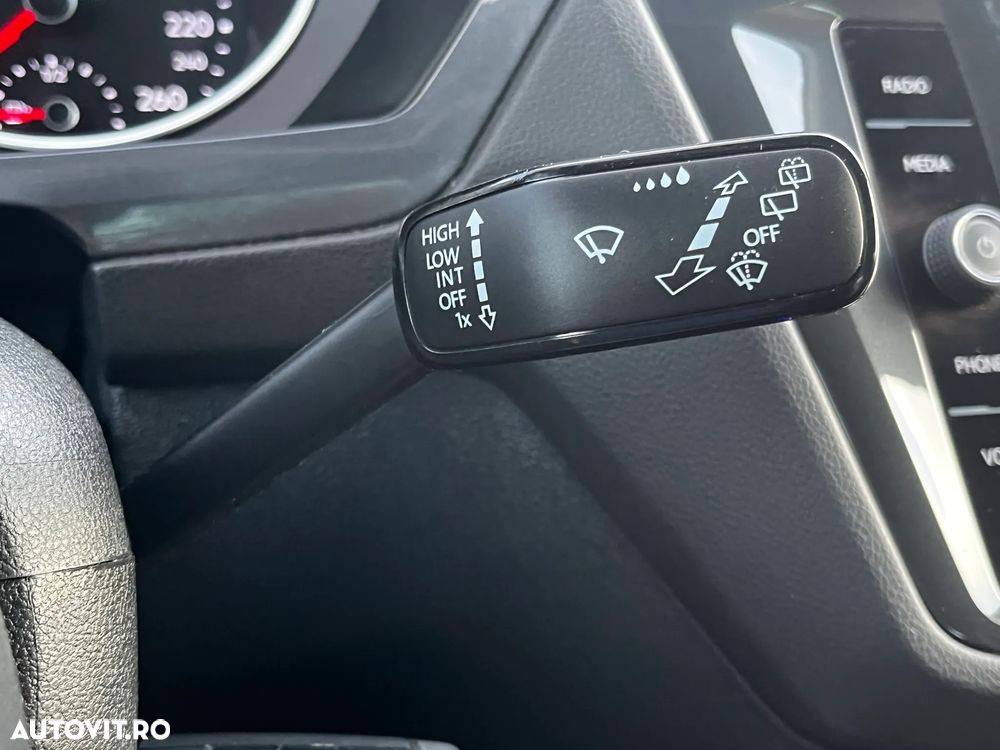 Volkswagen Tiguan - 19