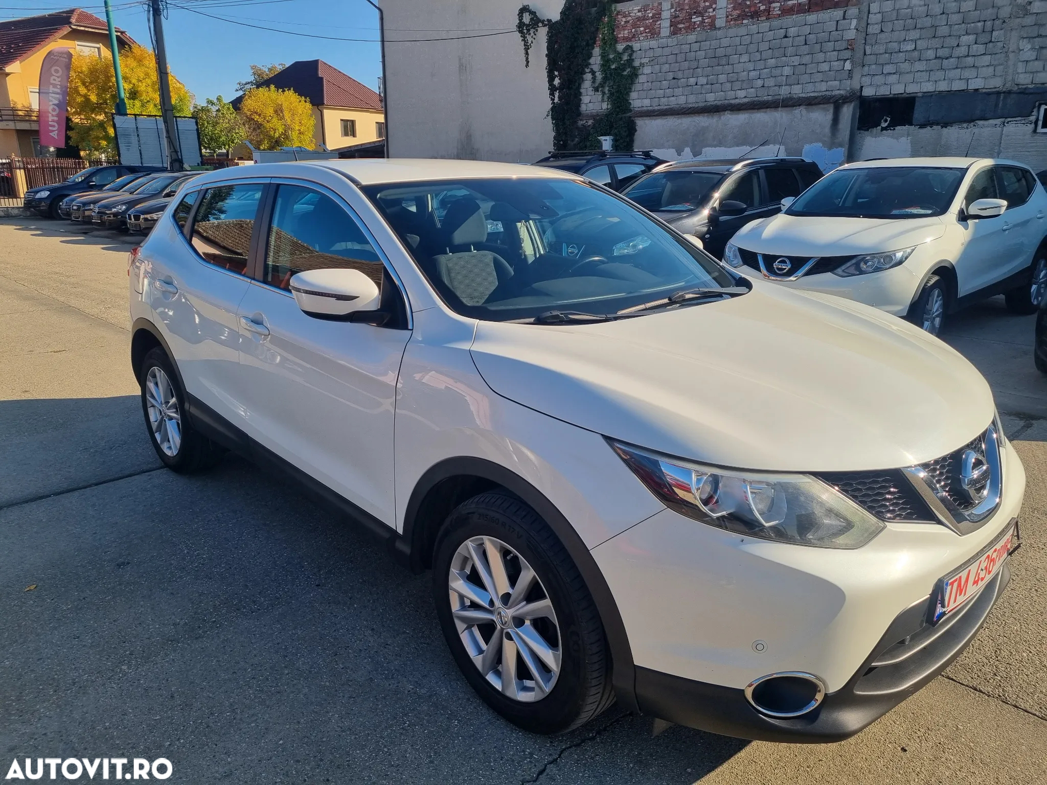 Nissan Qashqai 1.6 DCI Xtronic TEKNA - 17