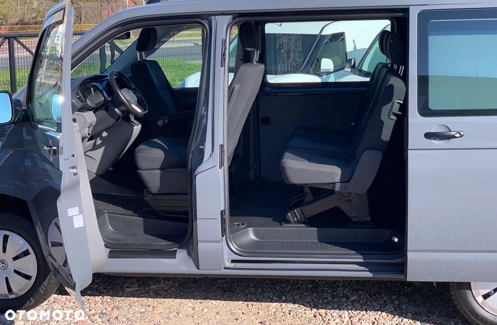 Volkswagen TRANSPORTER MOCNY T6 SILNIK DNA 2.0TDI MOC 150KM DSG7 SKRZYNIA AUTOMAT Ilość miejsc 9 osobowy ZABUDOWA KOMBI VAN MINIBUS SPECJALNA CARAVELLE Lampy Bi-LED Kamera  Radar 2x boczne drzwi przesuwne! Aktywny tempomat, Asystent pasa, System zmiany pasa, Podgrzewane fotele, Dwustrefowa Klimatyzacja i ogrzewanie! Fabryczne oryginał WEBASTO 5kW THERMO COMFORT SE Szybkie nagrzewanie silnika zimą! - 5