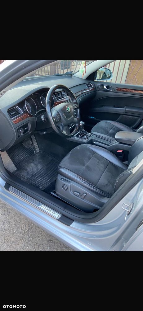 Skoda Superb 1.8 TSI Elegance DSG - 4