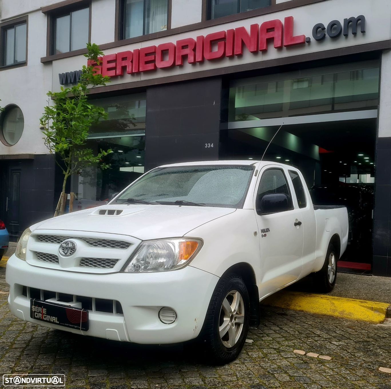 Toyota Hilux 2.5 D-4D CE - 1