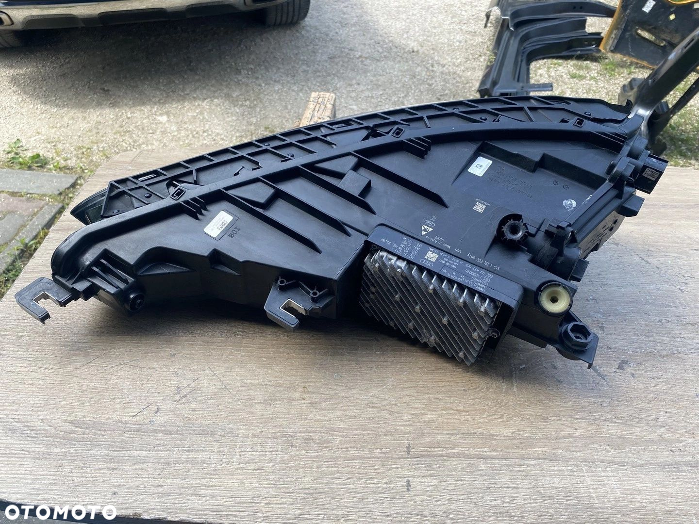 LAMPA PRZEDNIA PRAWA AUDI E TRON GT FULL LED MATRIX CAŁA 4J3941036 - 5