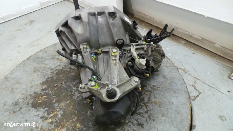 CAIXA VELOCIDADES RENAULT CLIO II 2006 - 11