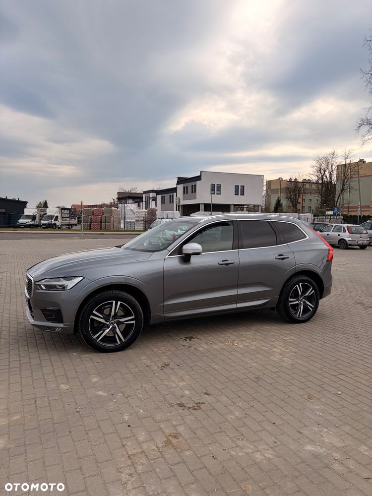 Volvo XC 60 T5 AWD R-Design - 3