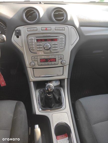 Ford Mondeo 1.8 TDCi Ambiente - 6