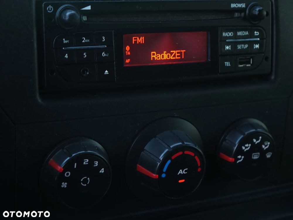 Renault Master L3H3 3-osobowy furgon najwyższy - 12