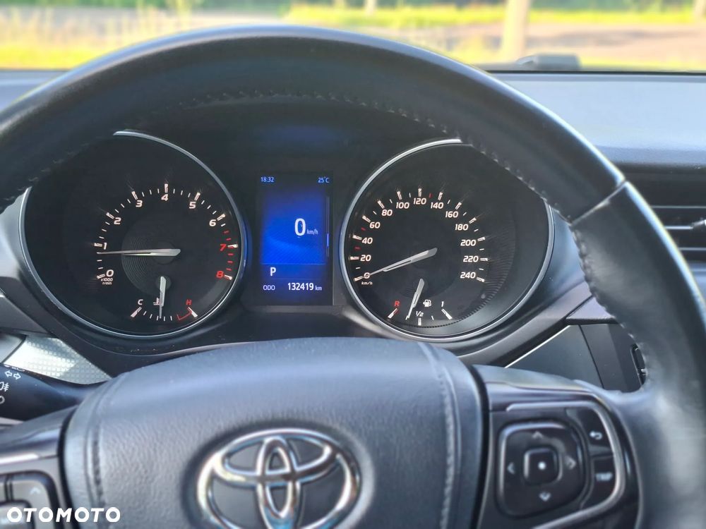 Toyota Avensis 1.8 Prestige MS - 11