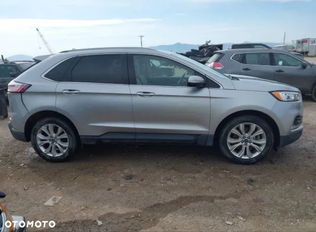 Ford Edge - 8