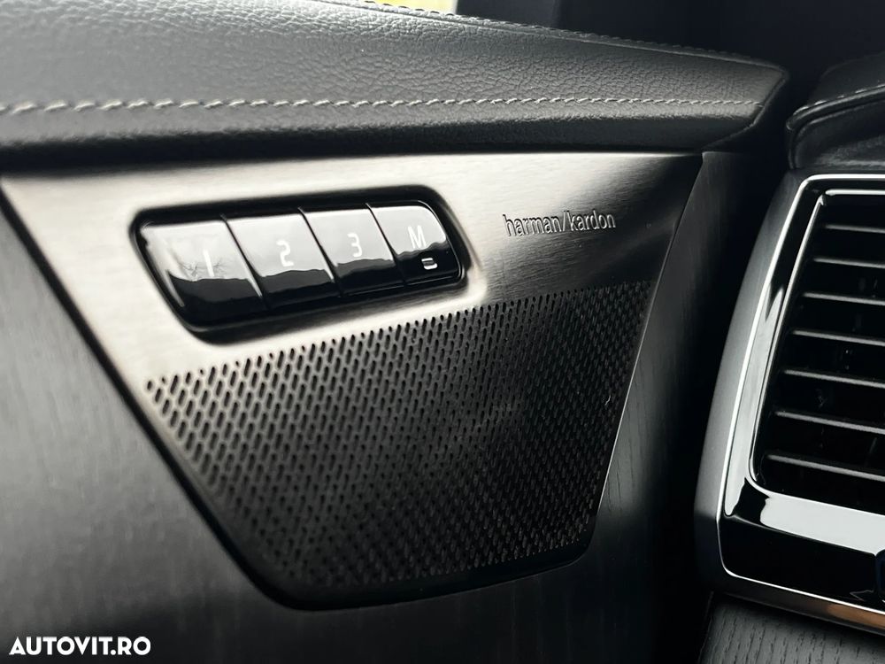 Volvo XC 90 Recharge T8 eAWD R-Design - 22