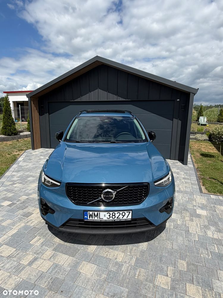 Volvo XC 40 B5 B AWD Ultimate Dark - 4