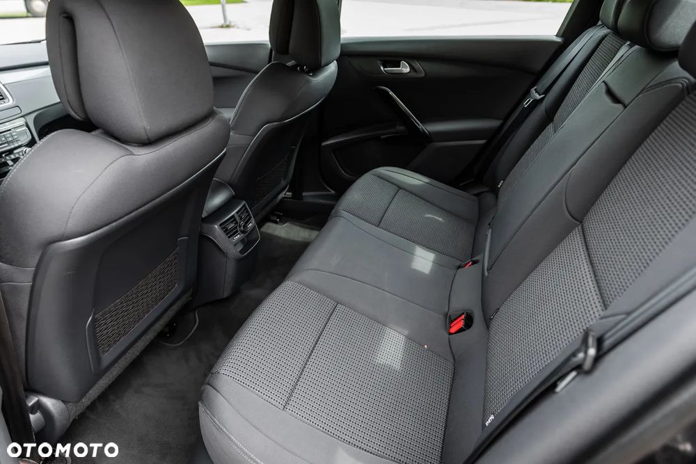 Peugeot 508 1.6 e-HDi Active S&S - 23
