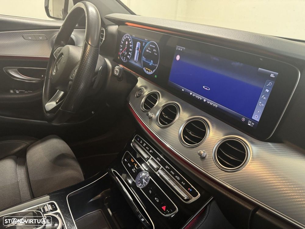 Mercedes-Benz E 220 d 4-Matic All Terrain Avantgarde + — fotografia 13