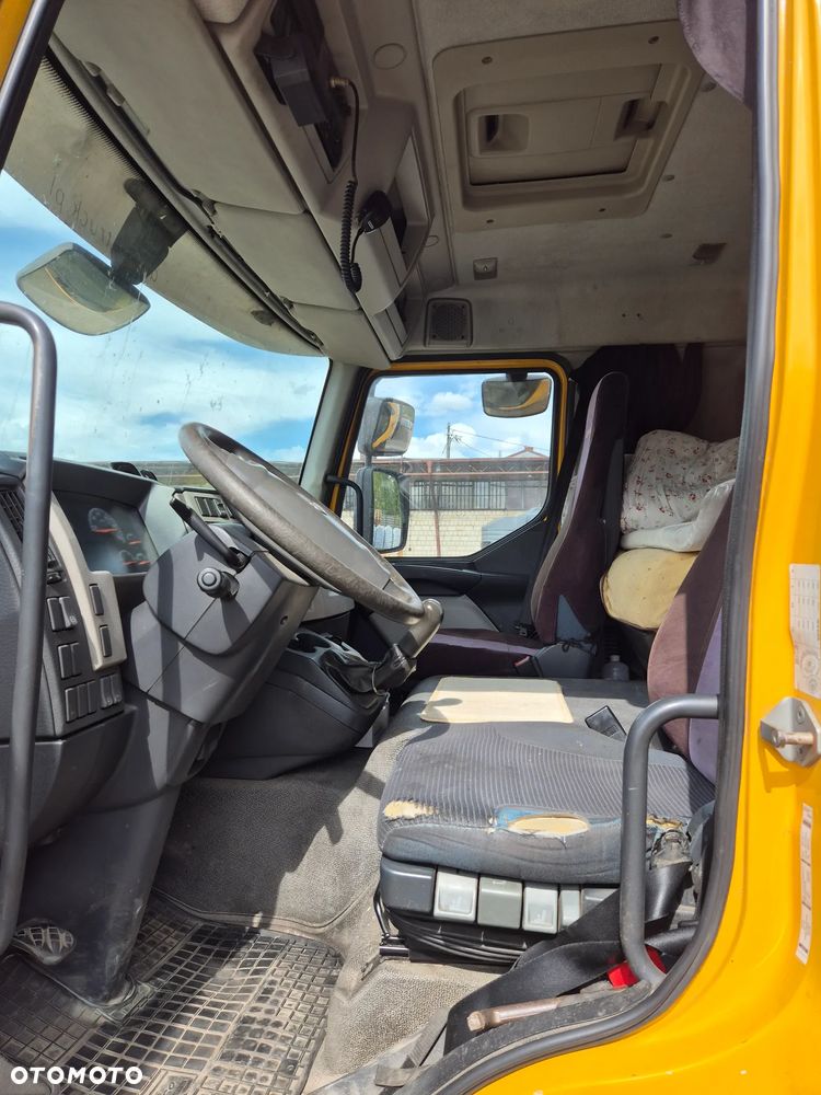 Volvo FL 240 - 5
