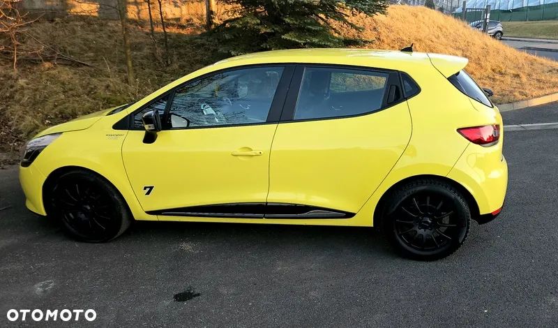 Renault Clio 1.2 16V 75 Expression - 10