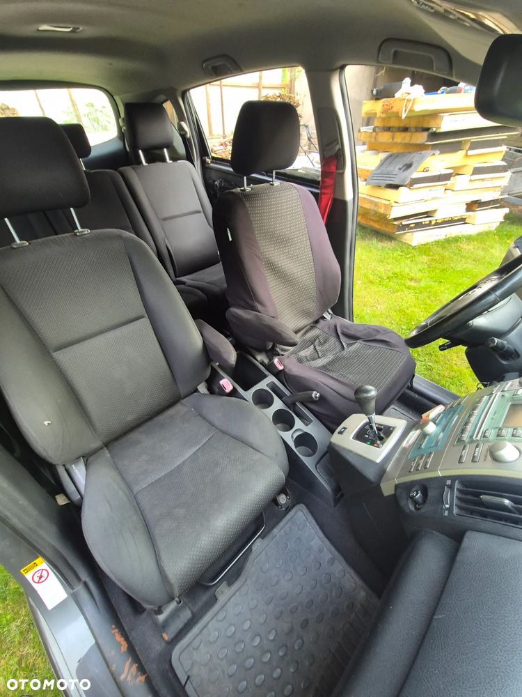 Toyota Corolla Verso 1.8 Sol + 7os MM - 10