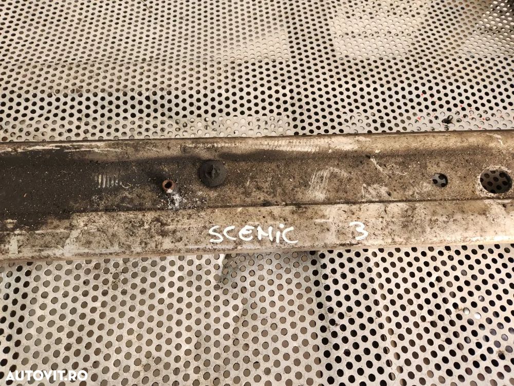 Suport Radiatoare Jug Fata Renault Scenic 3 Grand Scenic 3 An 2008-2009-2010-2011-2012 Dezmembrez R - 3