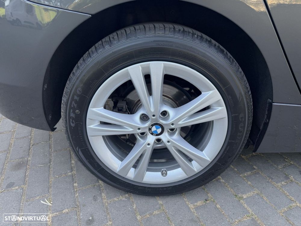 BMW 216 Active Tourer d Line Sport - 51