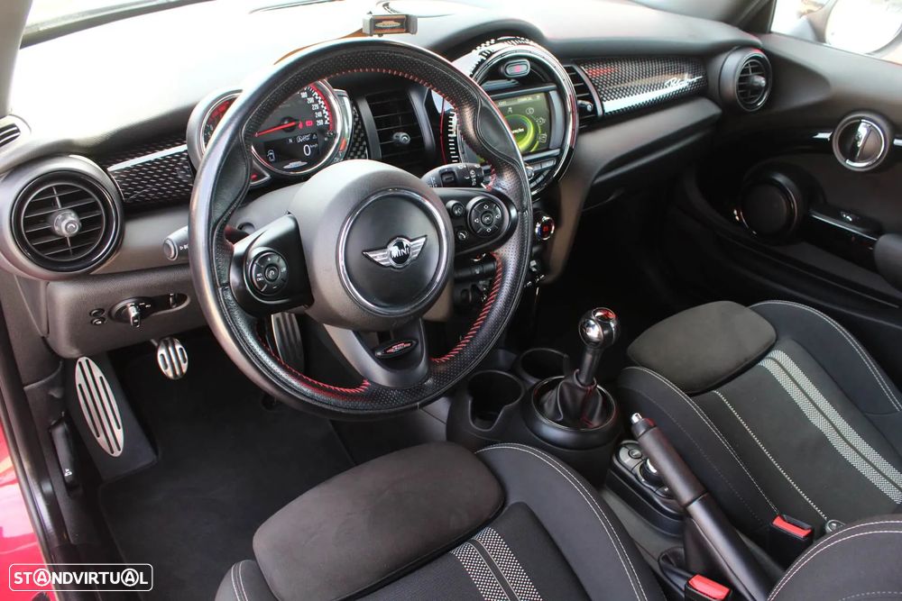 MINI 3 Portas John Cooper Works - 11