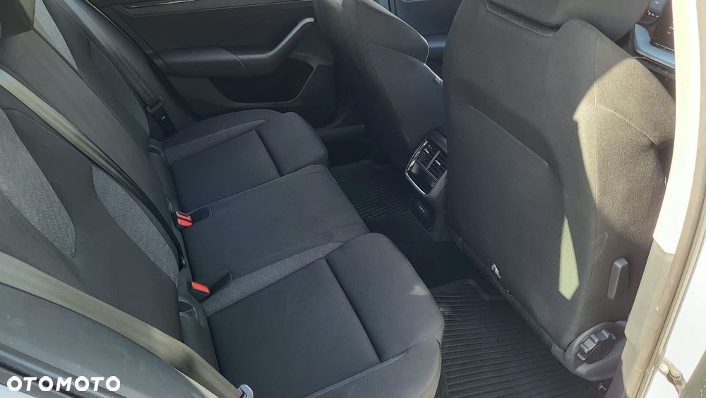 Skoda Octavia 1.5 TSI mHEV Essence DSG - 15