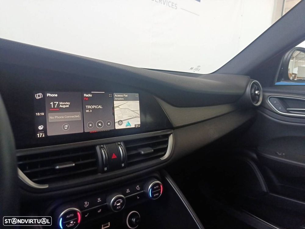Alfa Romeo Giulia 2.0 T TI Q4 AT8 - 20