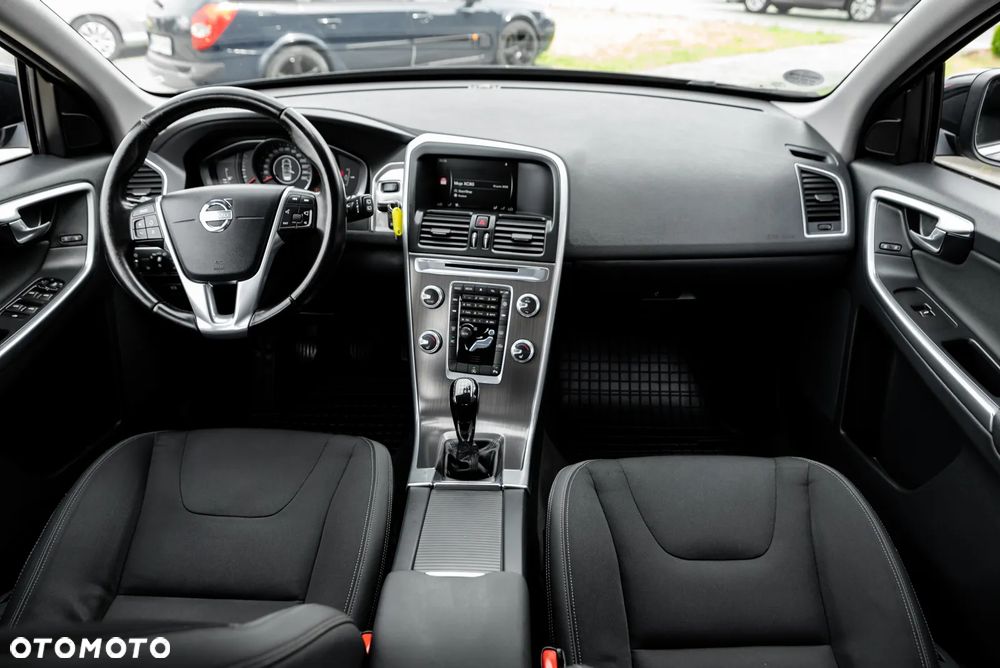 Volvo XC 60 D4 Ocean Race - 25