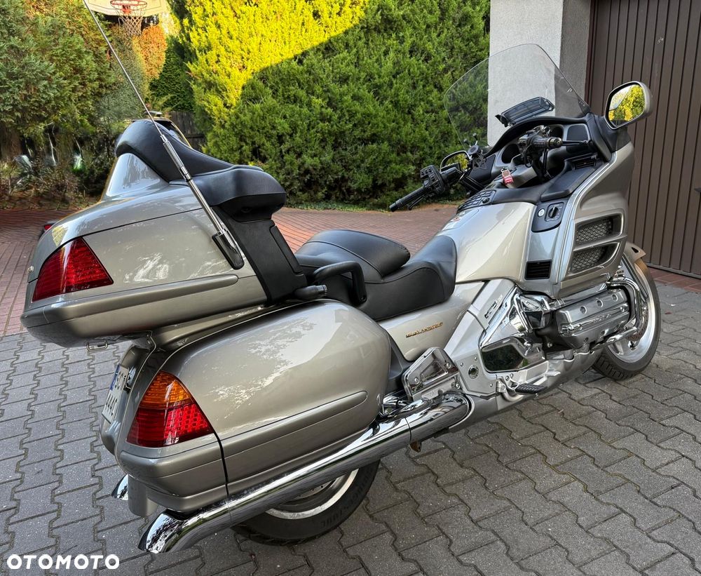 Honda GL - 8