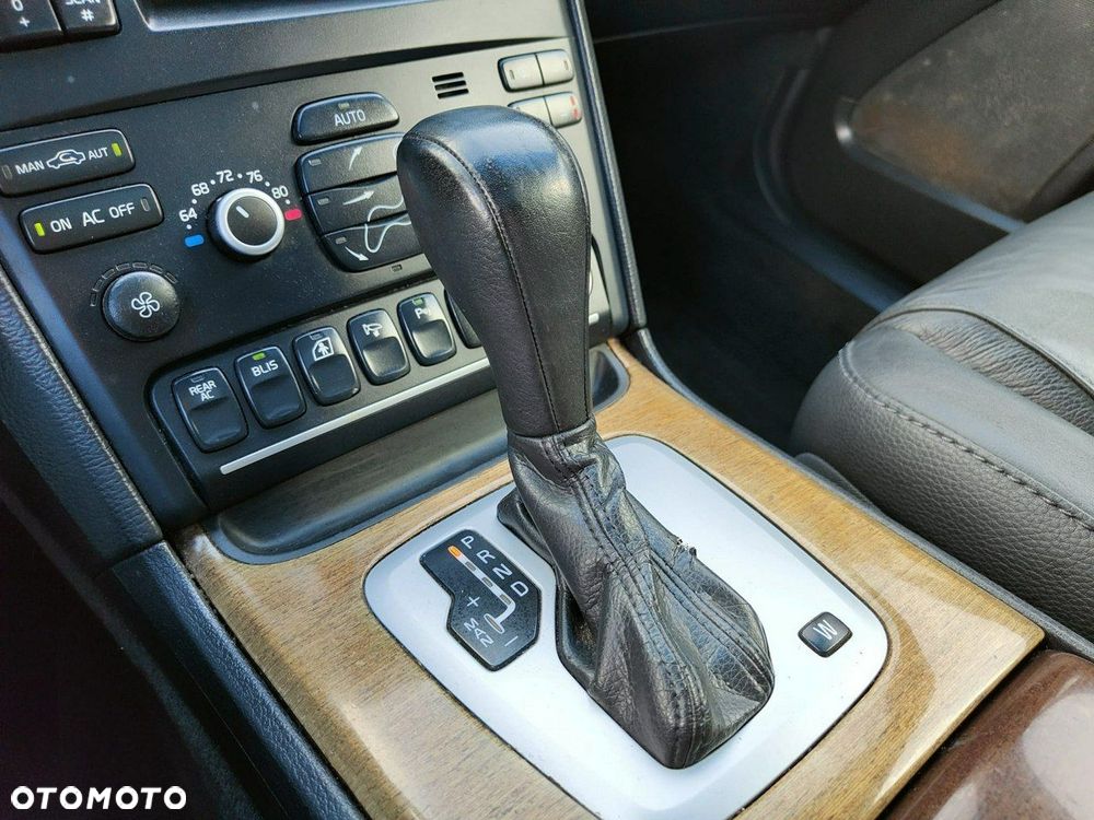 Volvo XC 90 3.2 AWD Executive - 28