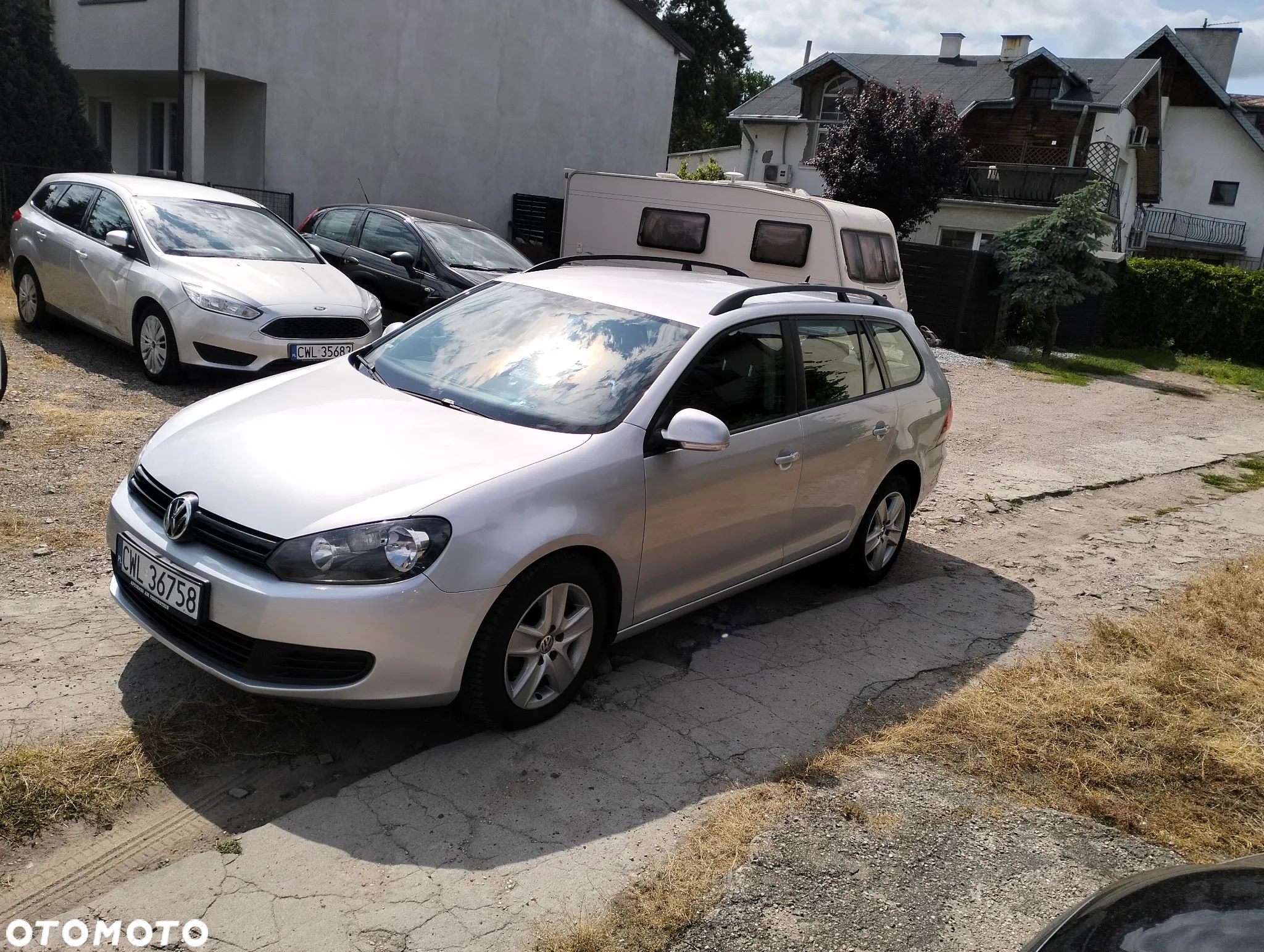 Volkswagen Golf - 1