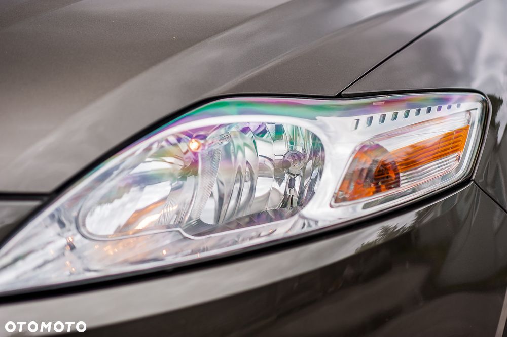 Ford Mondeo - 9