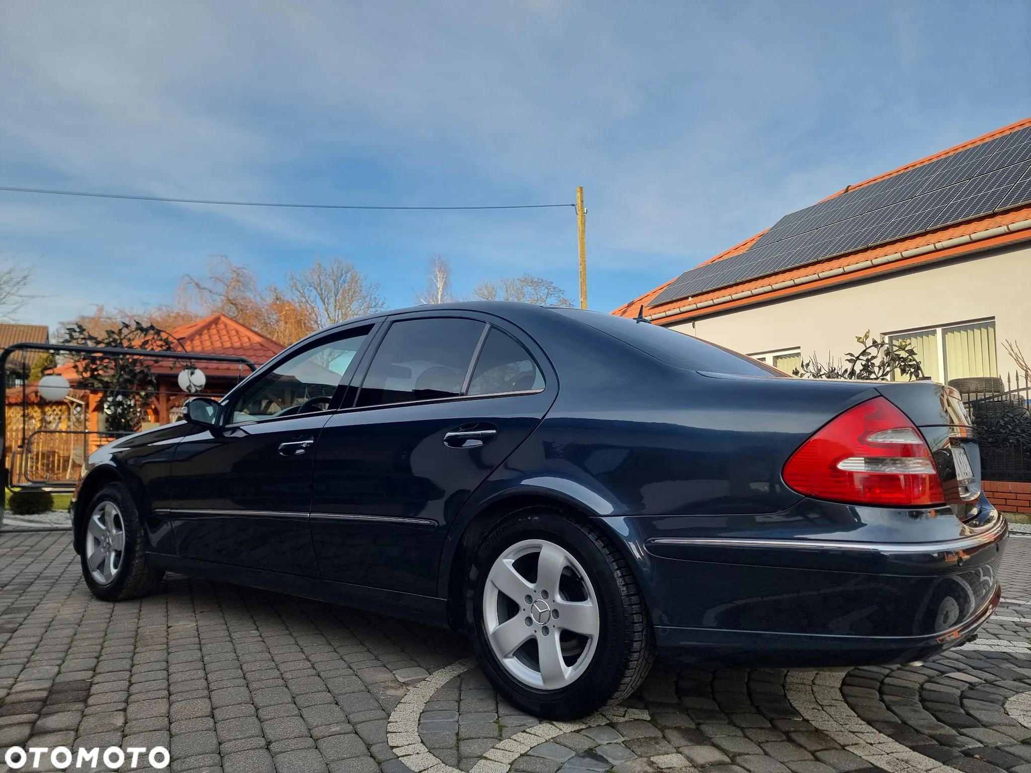 Mercedes-Benz Klasa E 240 4-Matic Avantgarde - 35