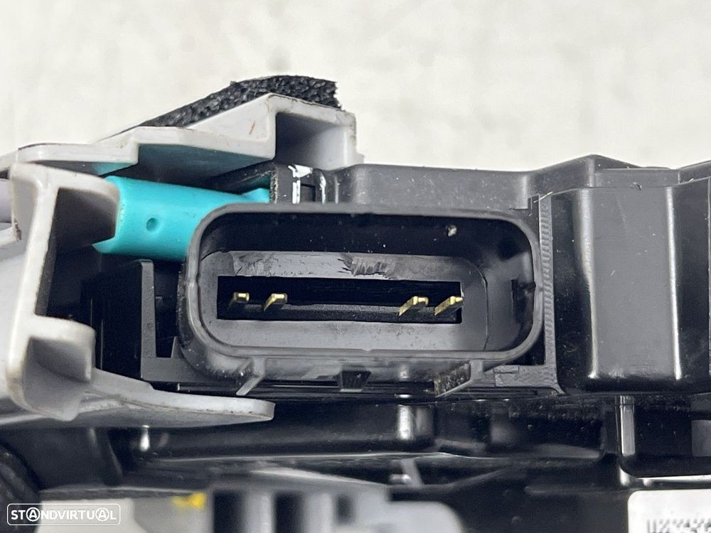 Fecho da porta Dto Trás Semi-Novo HYUNDAI i20 REF. 83460Q0000 83460-Q0000 - 5