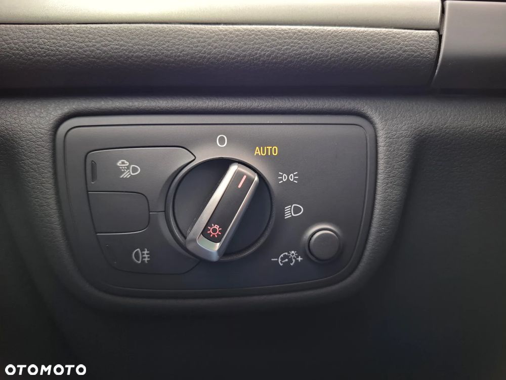 Audi A6 Avant 2.0 TDI DPF multitronic sport selection - 21