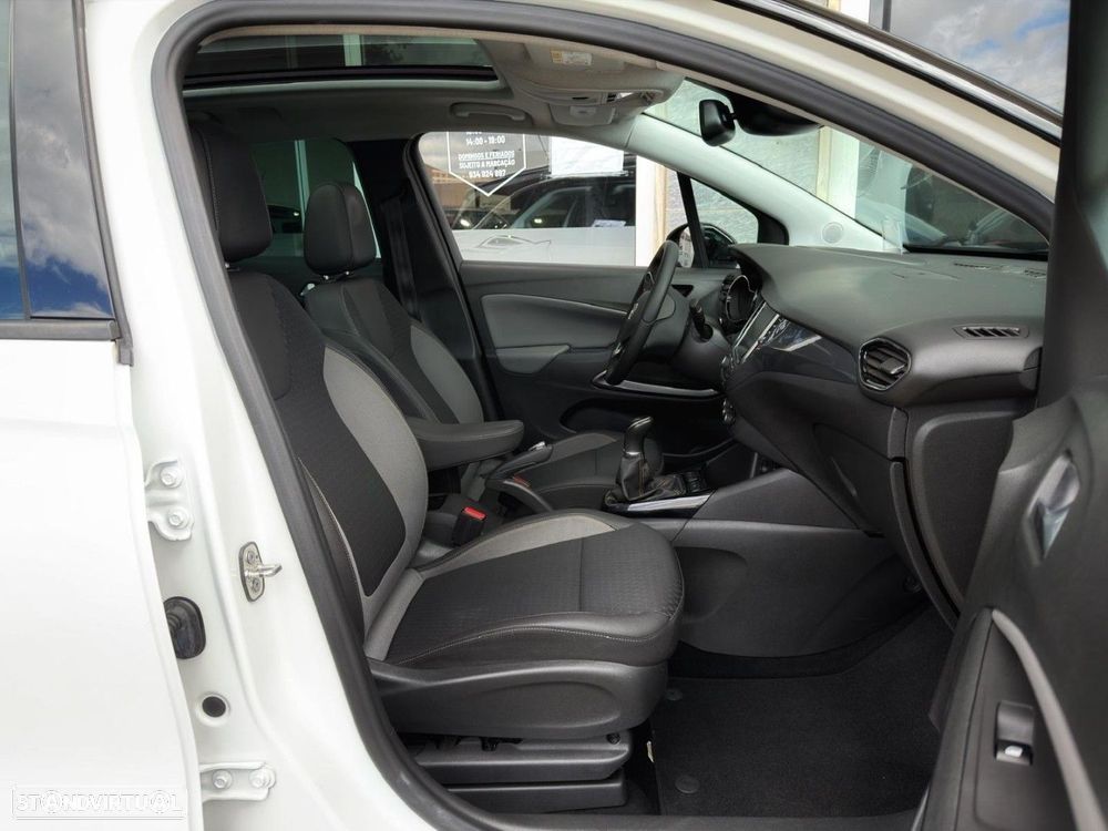Opel Crossland X 1.2 T Innovation J17 - 22