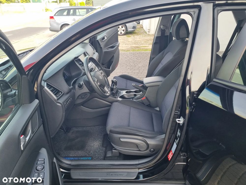 Hyundai Tucson blue 1.7 CRDi 2WD Intro Edition - 5