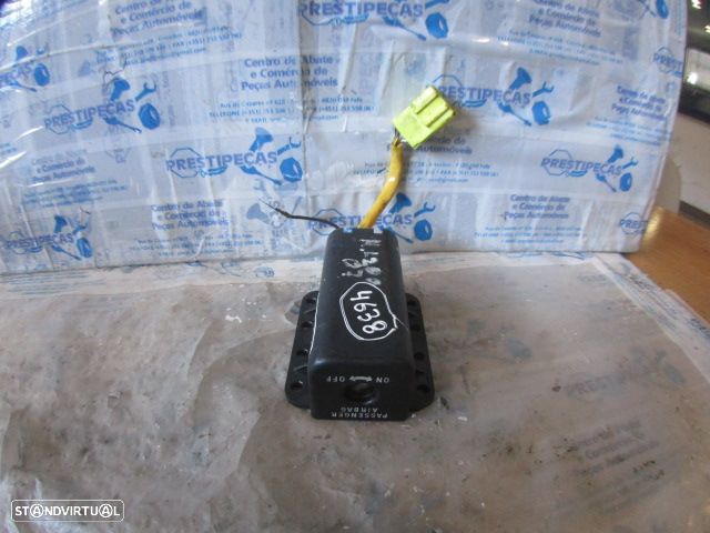 Interruptor 8610A047 MITSUBISHI L200 4X4 DAKAR ROLL 2007 2.5DI-D 4WD 136CV 4P CINZA AIRBAG - 1