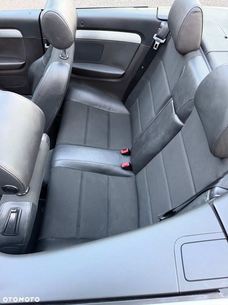 Audi A4 Cabrio 2.0 TDI DPF - 13