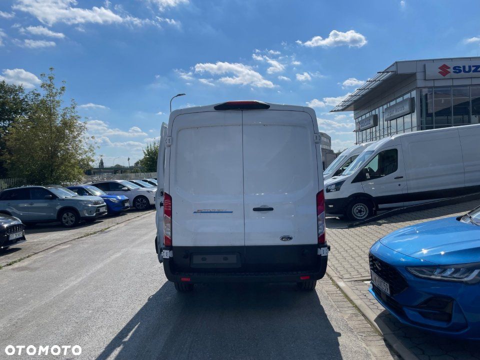 Ford E-Transit - 6