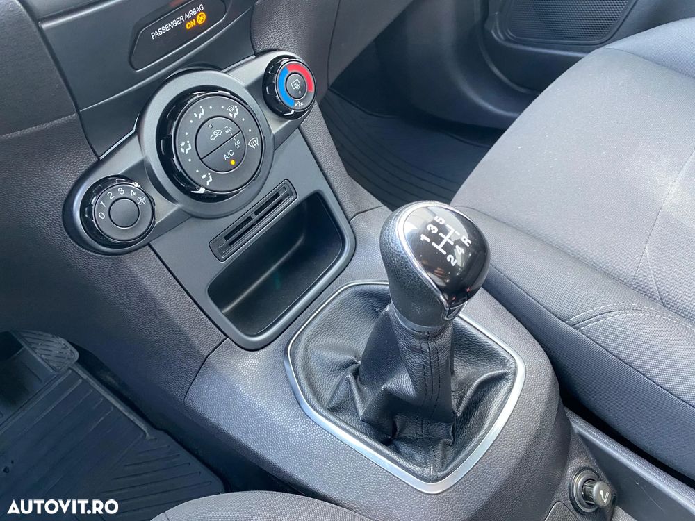Ford Fiesta - 20