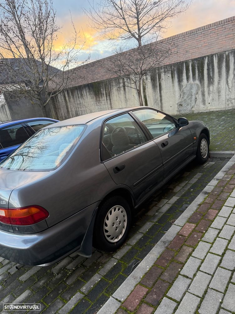 Honda Civic 1.5 LSi 16 V - 14