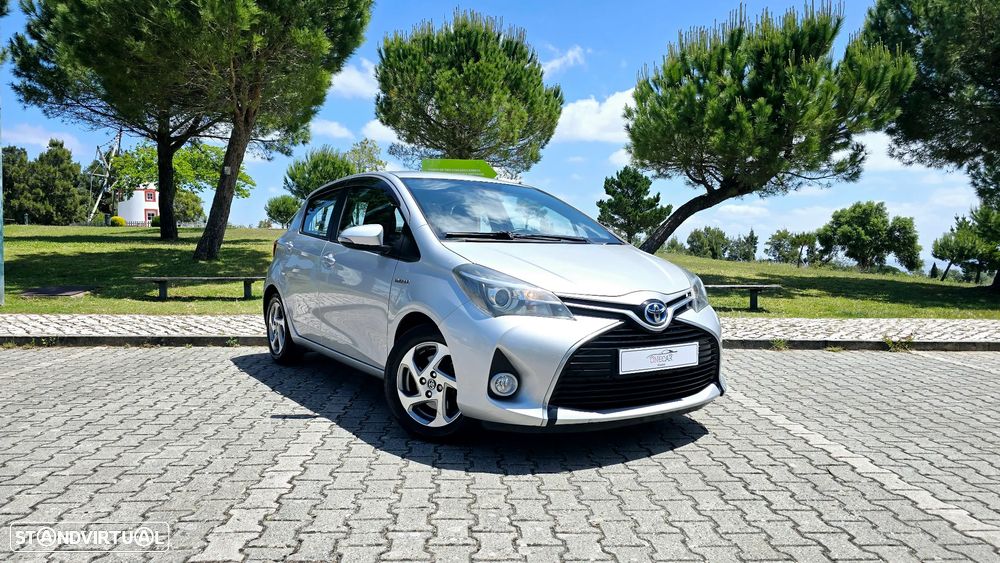Toyota Yaris 1.5 HSD Comfort +P.Style+P.Techno - 3