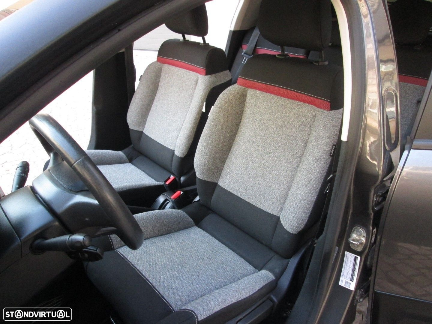 Citroën C3 1.2 PureTech C-Series - 17