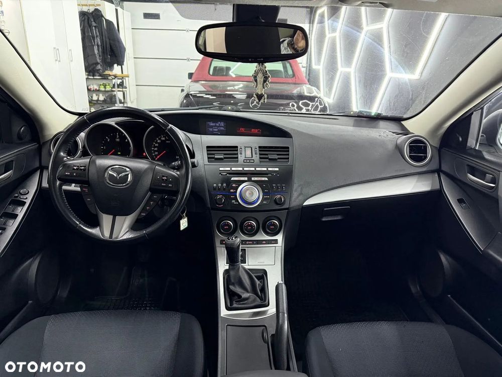 Mazda 3 1.6 CD Exclusive + - 1