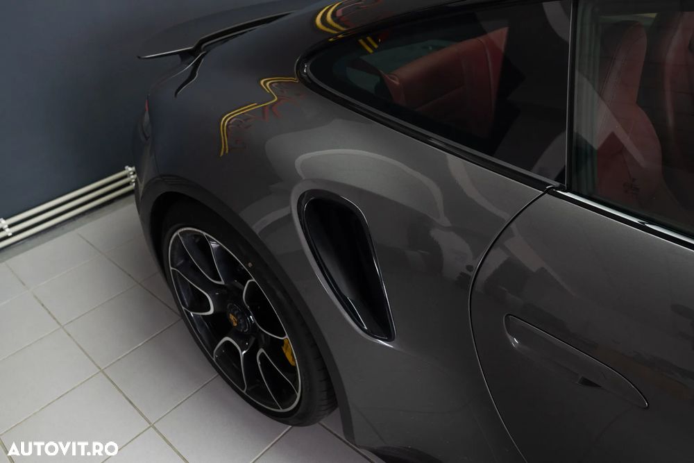 Porsche 911-TURBO-S PDK - 11