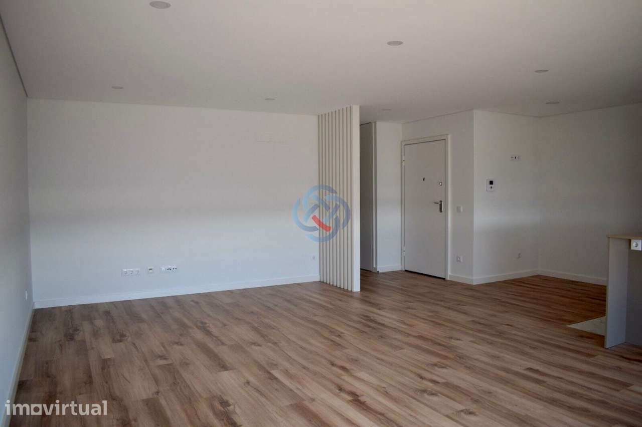 Apartamento T2 em Condominio de Luxo em Santa Maria da Feira - Grande imagem: 2/28