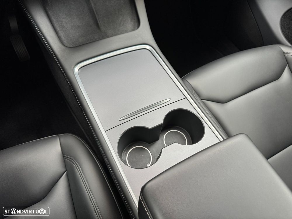 Tesla Model Y Tração Traseira - 38